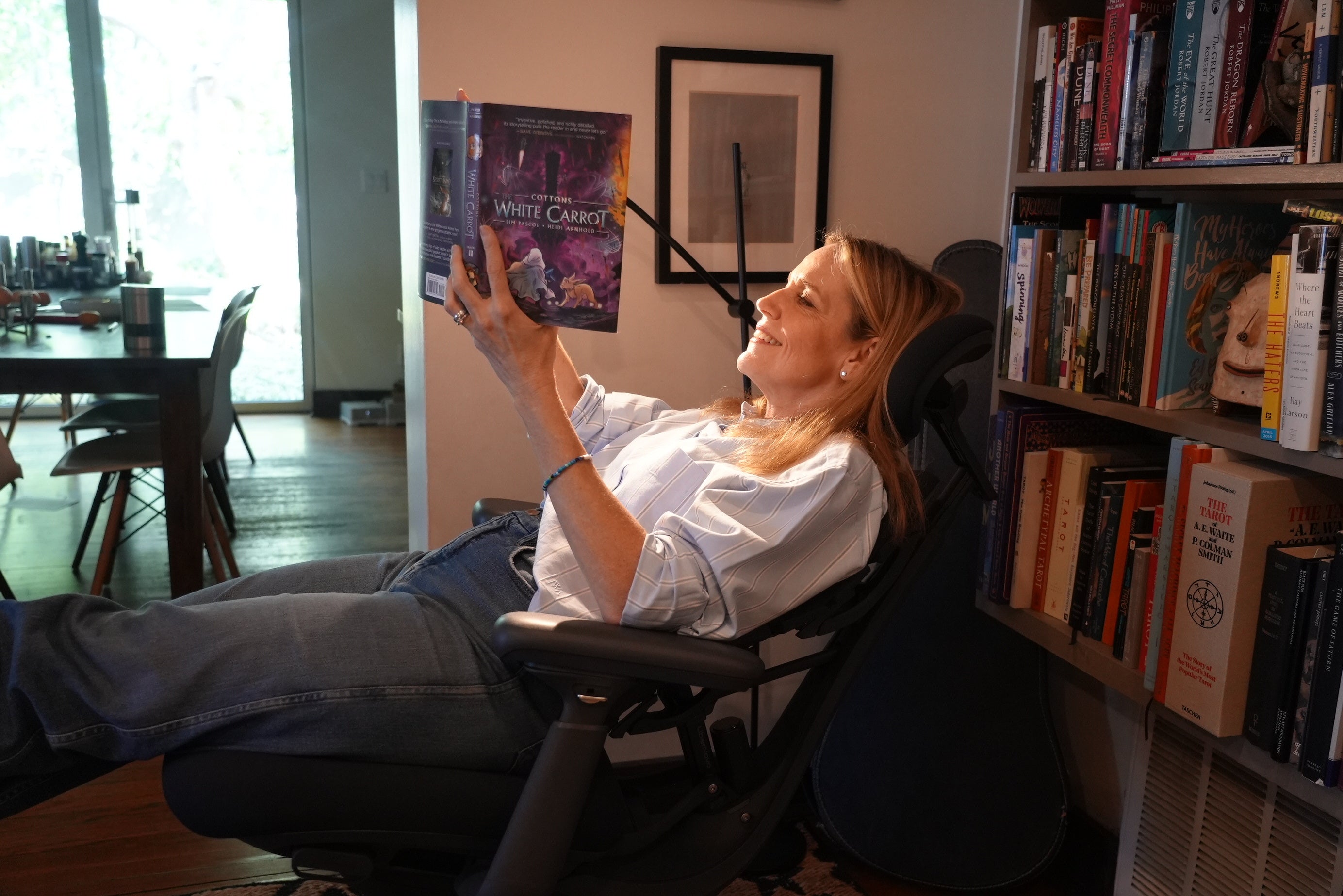 Desk Stretches to Boost Circulation: The Secret to Surviving Your Workday