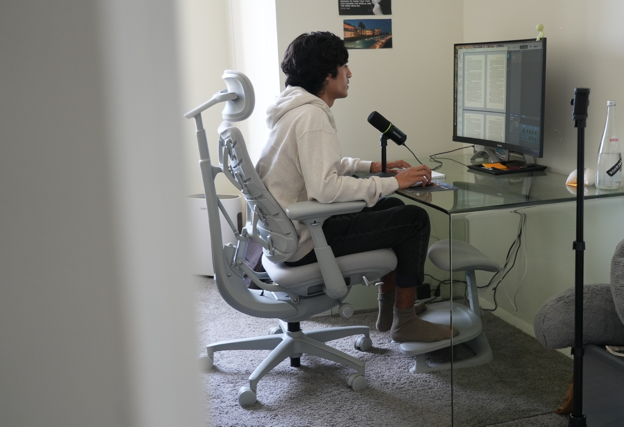 Legs Numb From Sitting? What Your Chair Has to Do With It